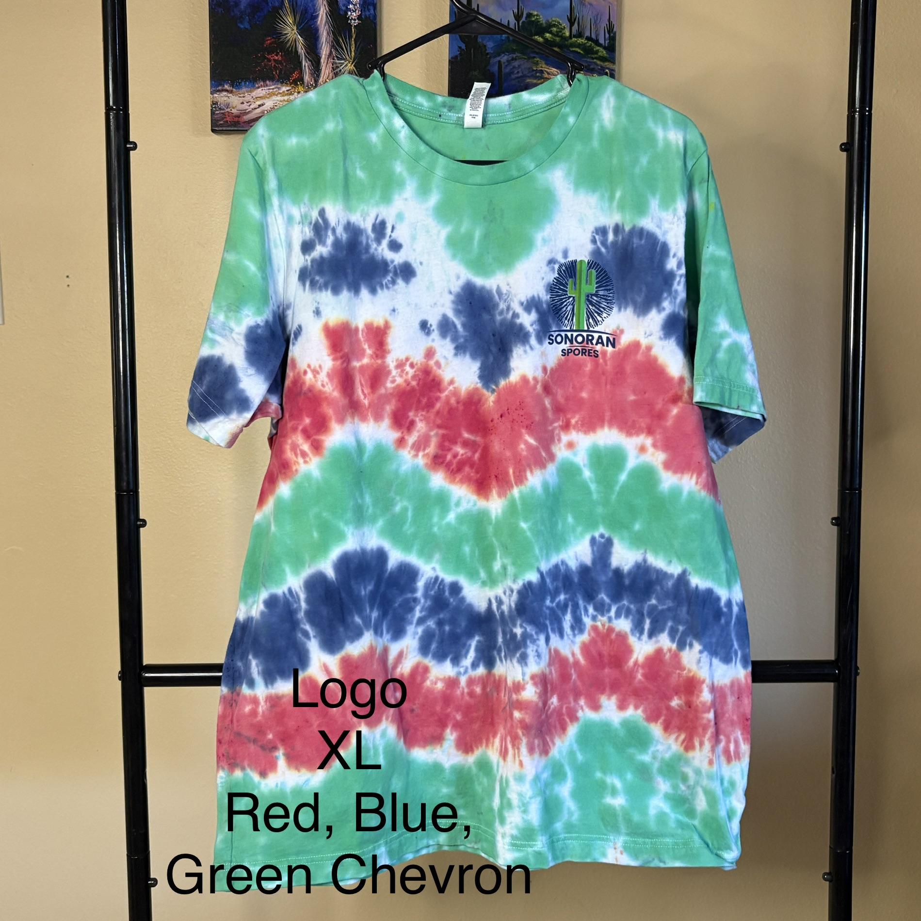 Logo T-Shirt, Size: Extra Large, Design: Red, Blue, Green Chevron